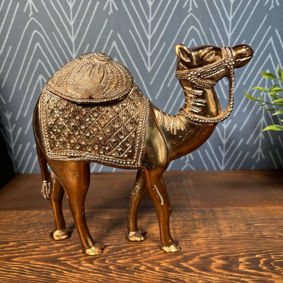 Vintage Solid Cast Metal Camel Figurine Copper Bromze Finish Camel Sculpture - Picture 3 of 17
